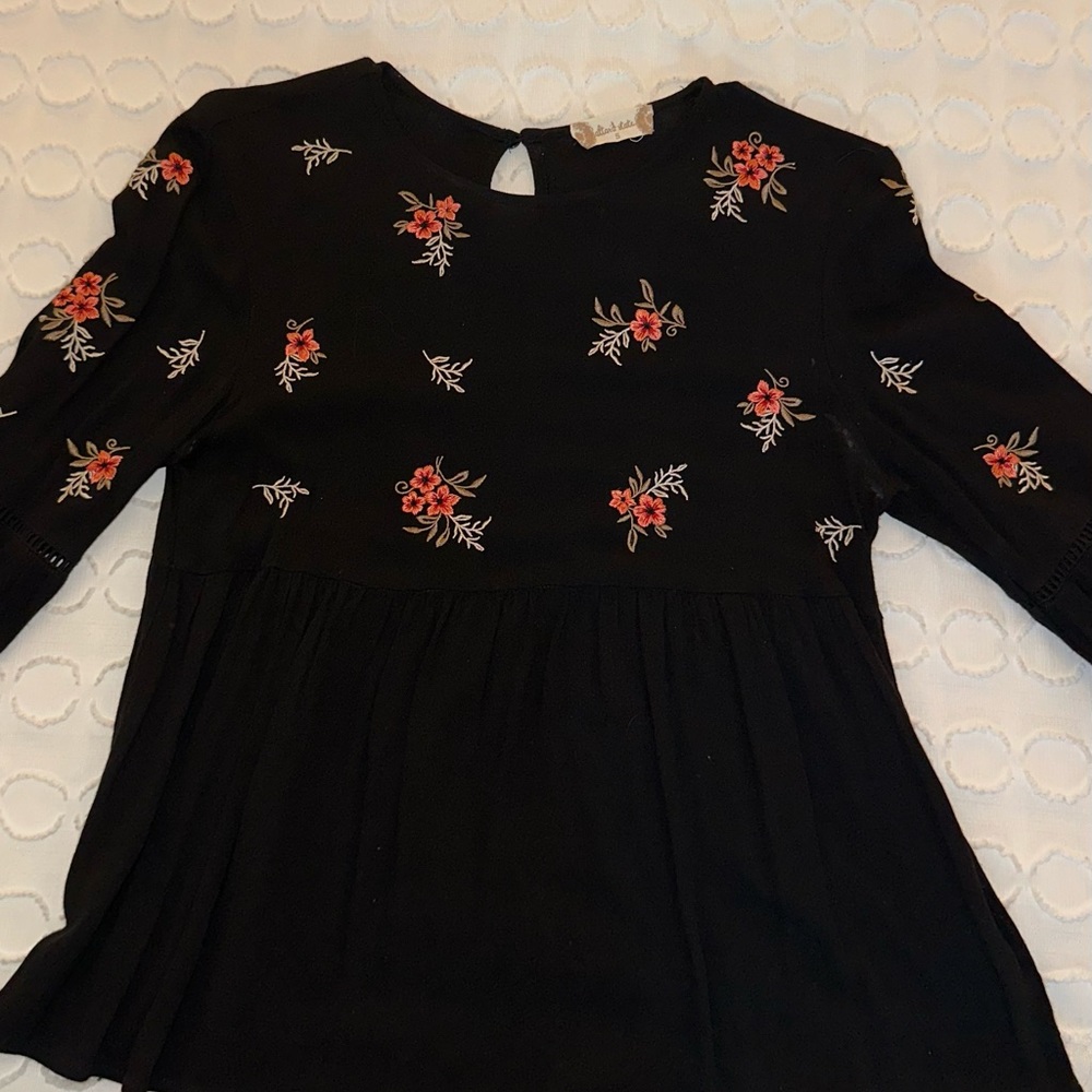 Women’s Floral Embroidered Black Blouse Small